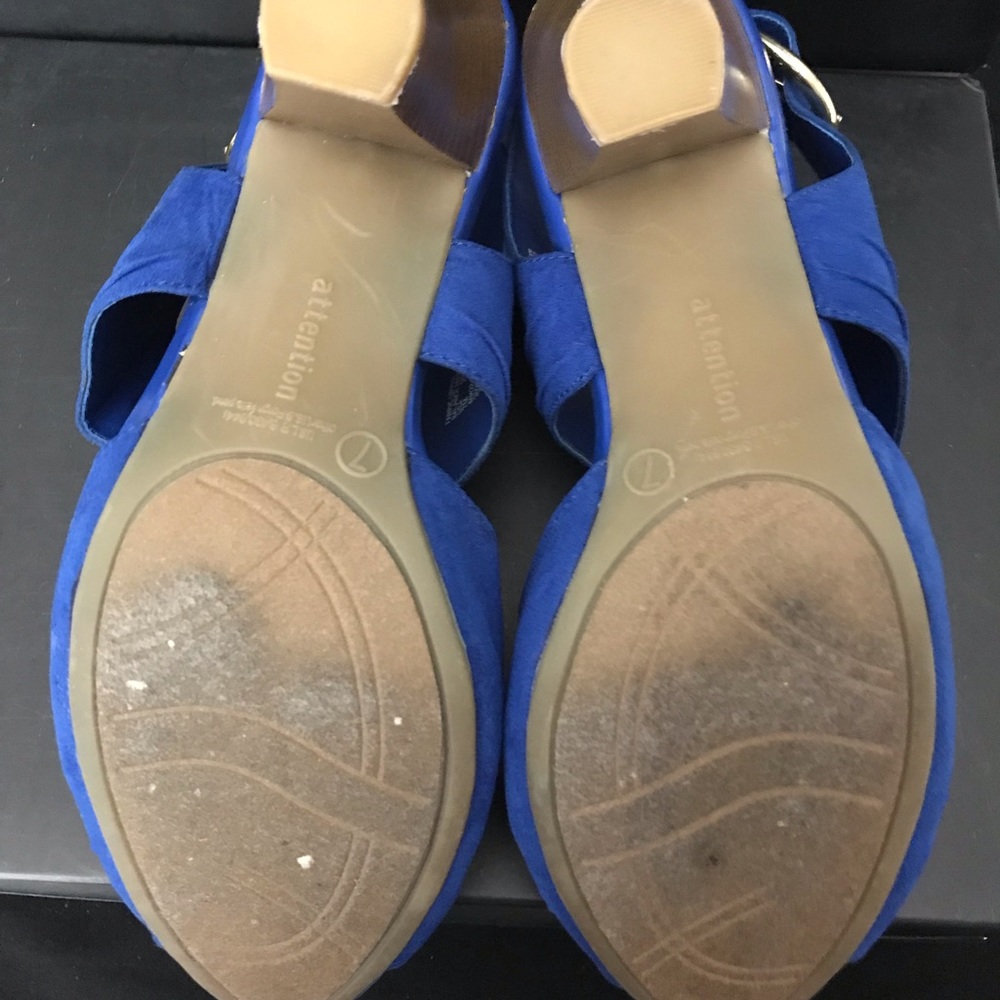 Attention,Cobalt blue sandals. - Picture 7 of 8